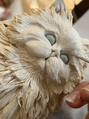 clay_figurine_detail